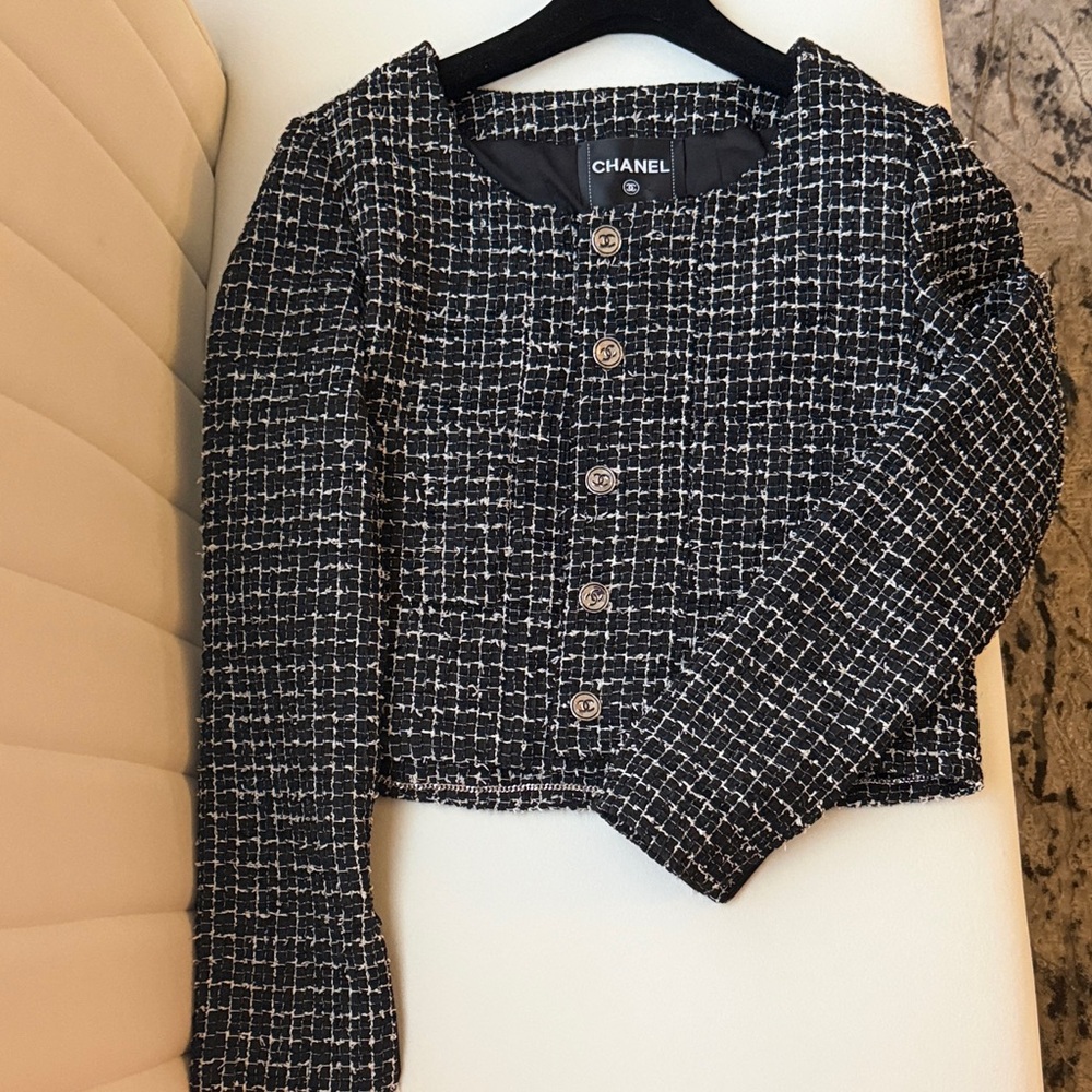 CHANEL Black and White Tweed Jacket